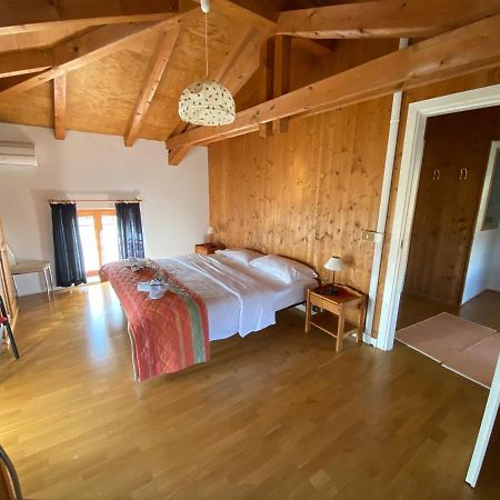 Qui Wolf Udine Hotell Collalto Exteriör bild