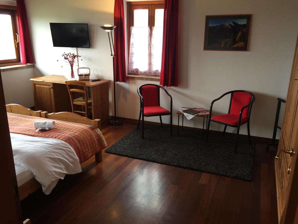 Qui Wolf Udine Hotell Collalto Exteriör bild